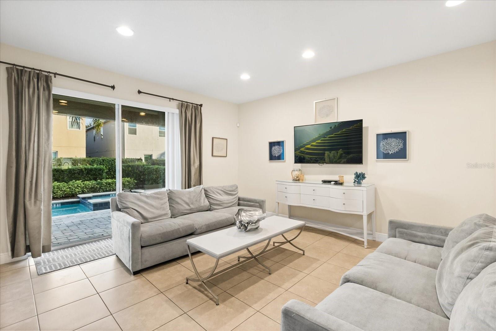 Image 6 of 29 For 7615 Brookhurst Lane