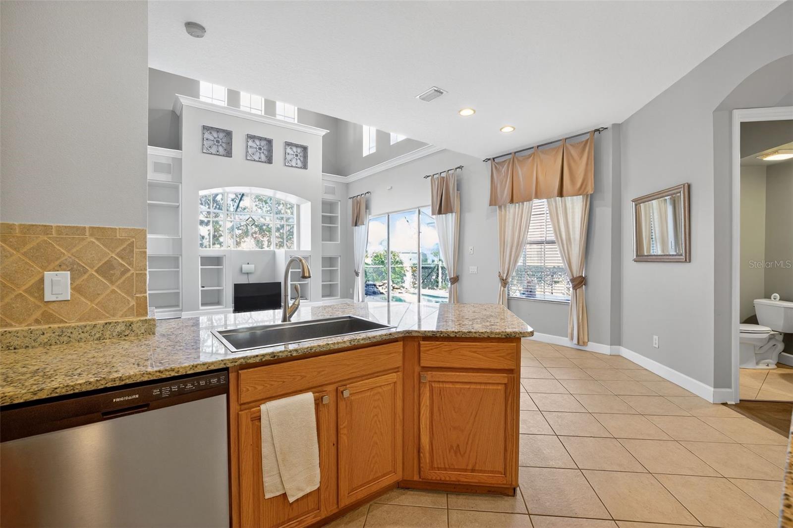 Image 16 of 41 For 11627 Bristol Chase Drive