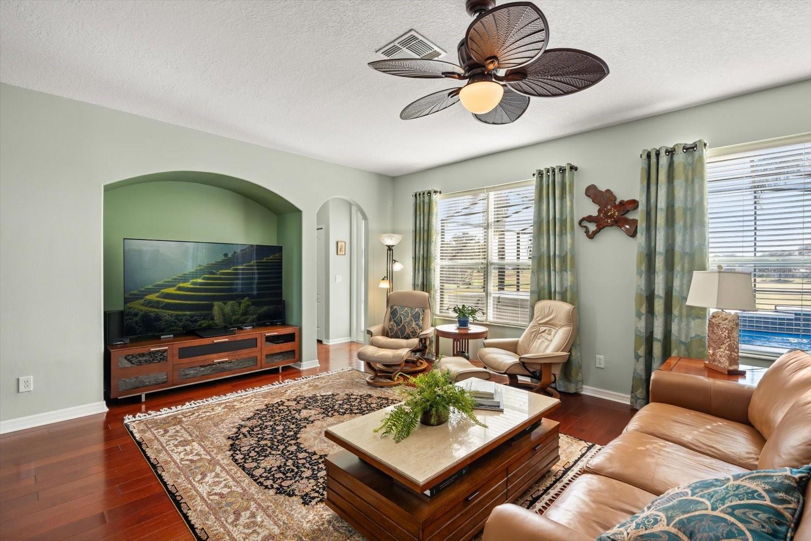 Image 11 of 42 For 23604 Valderama Lane