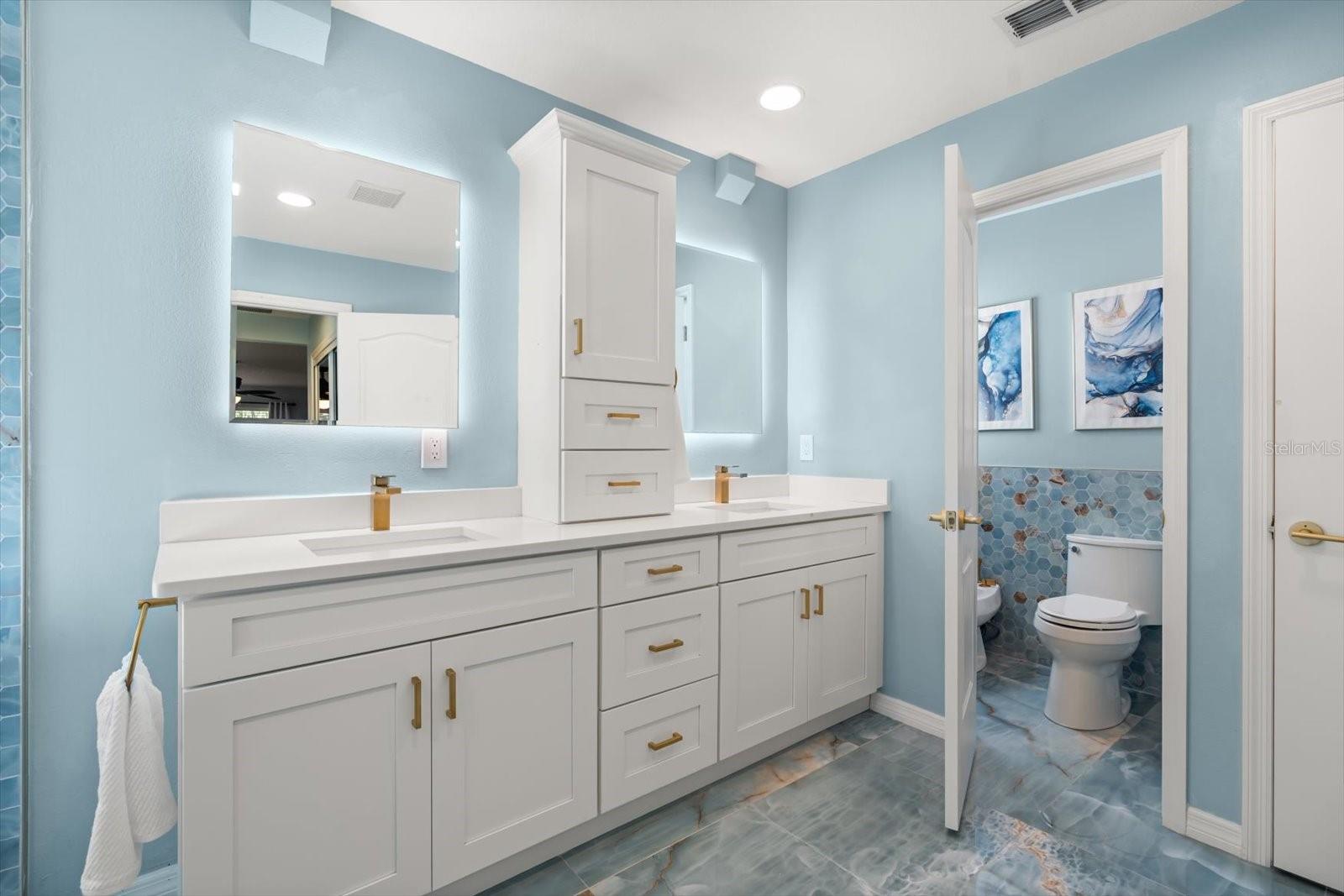 Image 25 of 42 For 23604 Valderama Lane