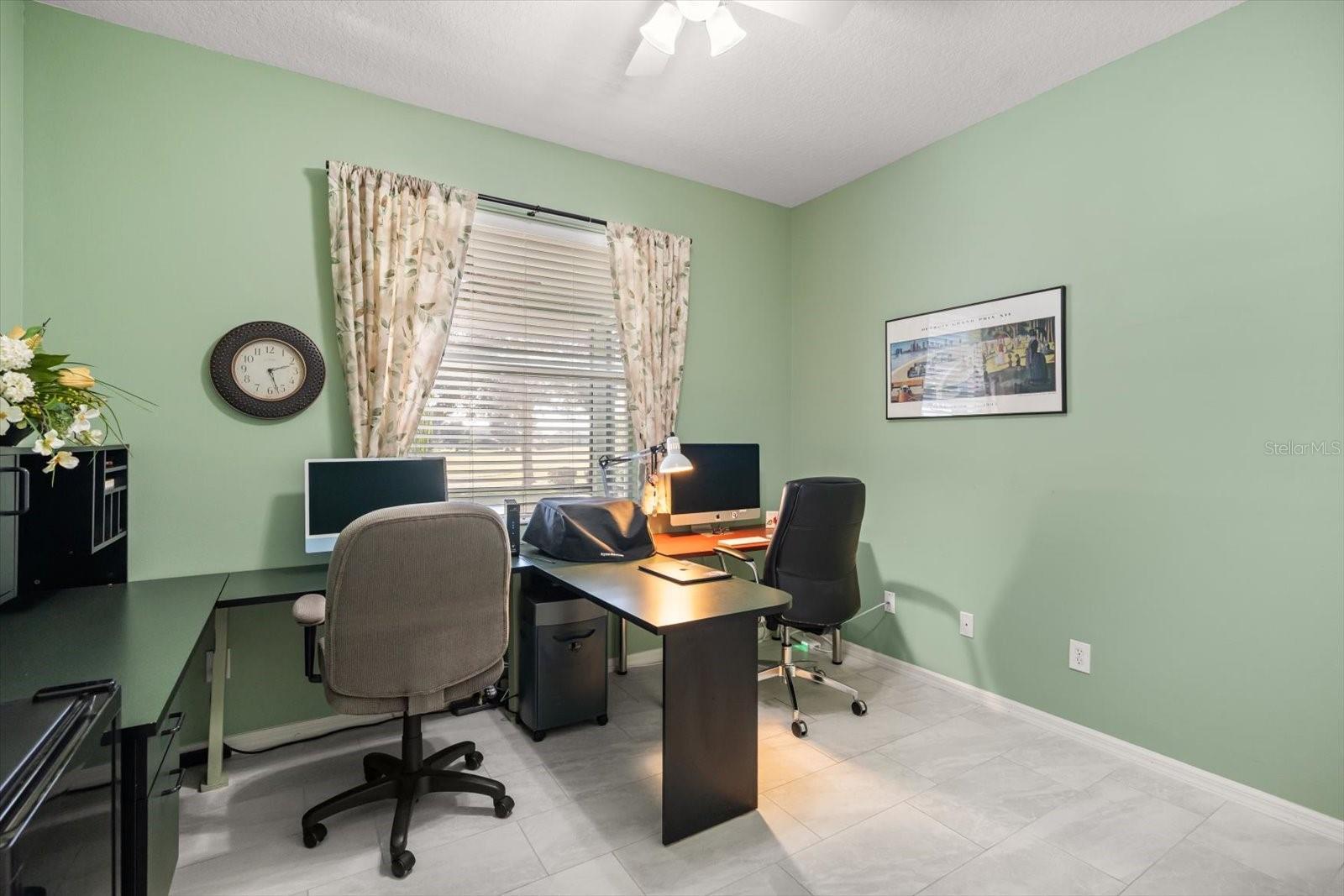 Image 30 of 42 For 23604 Valderama Lane