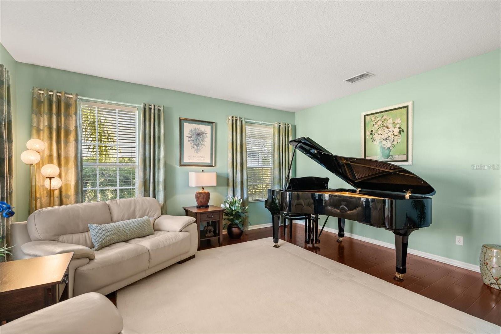 Image 4 of 42 For 23604 Valderama Lane