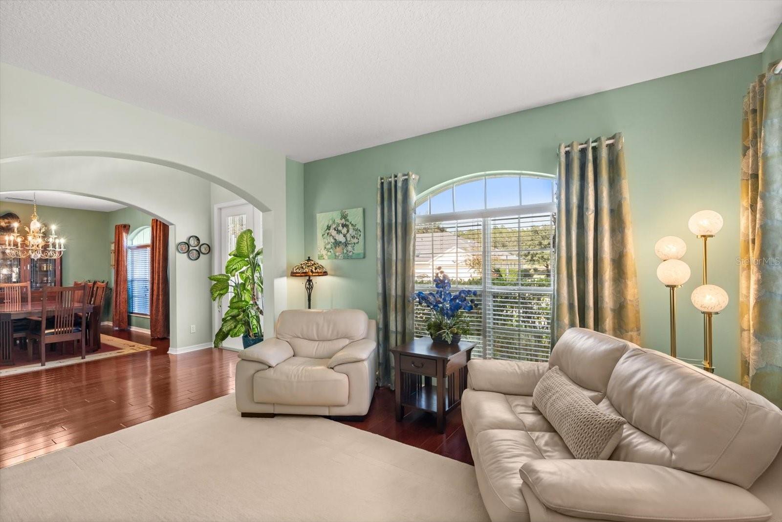 Image 5 of 42 For 23604 Valderama Lane