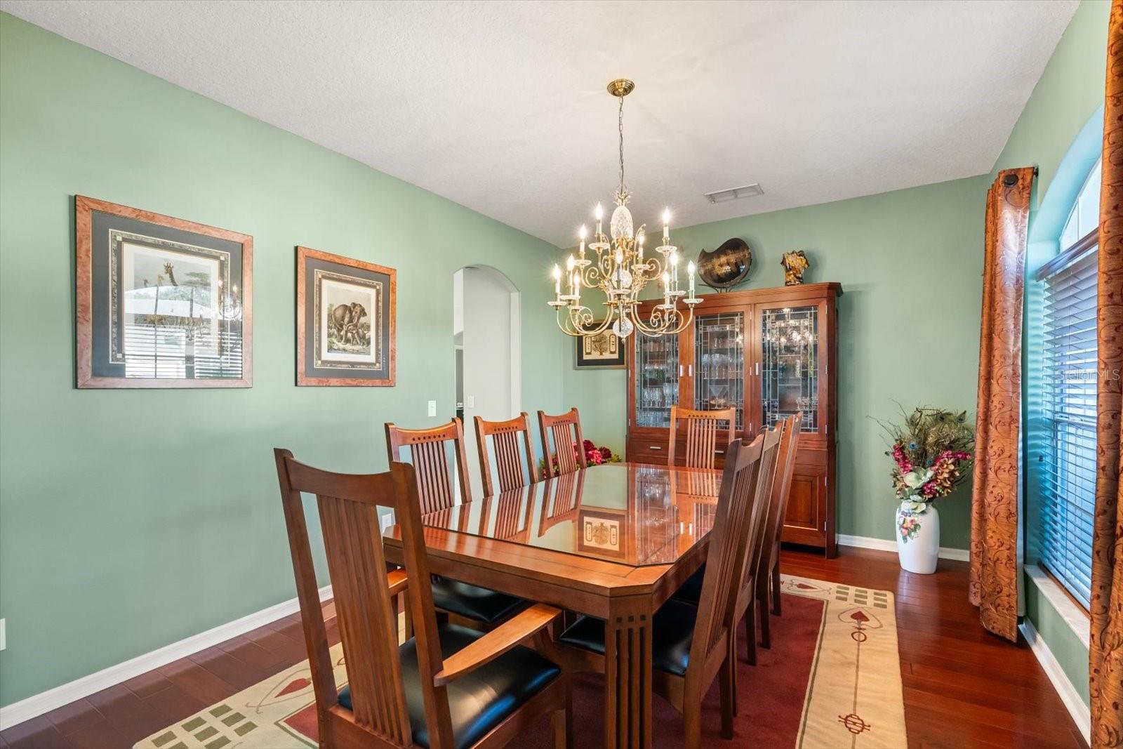 Image 7 of 42 For 23604 Valderama Lane