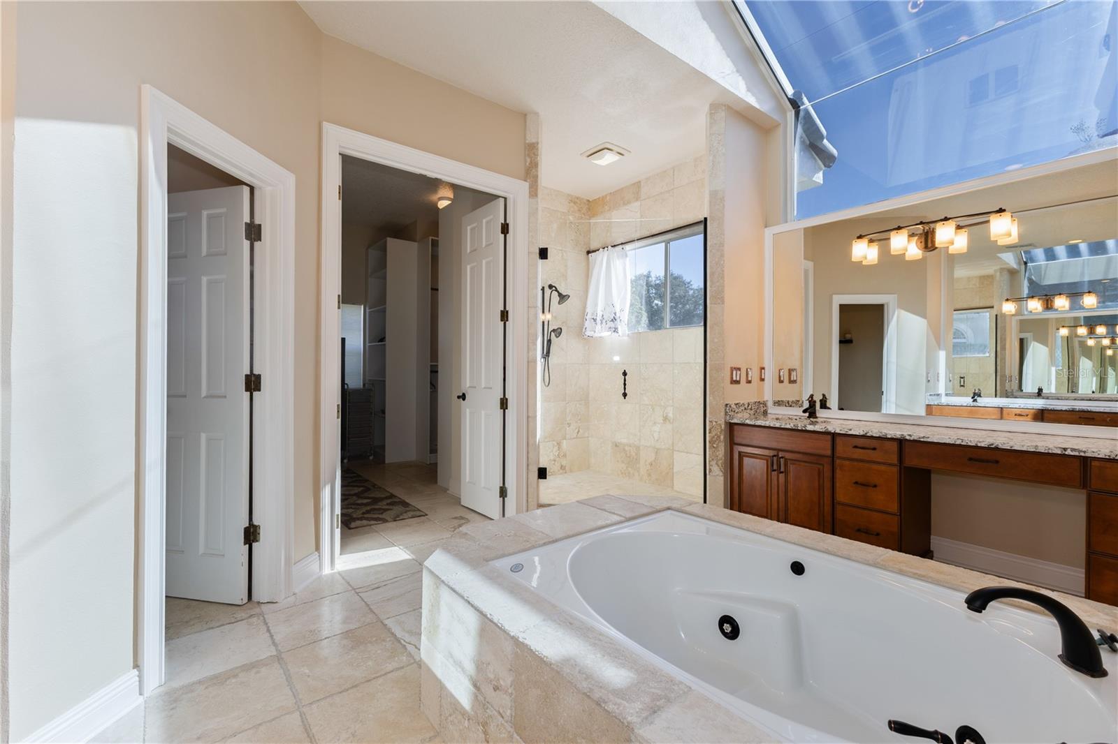 Image 11 of 35 For 758 Cricklewood Terrace