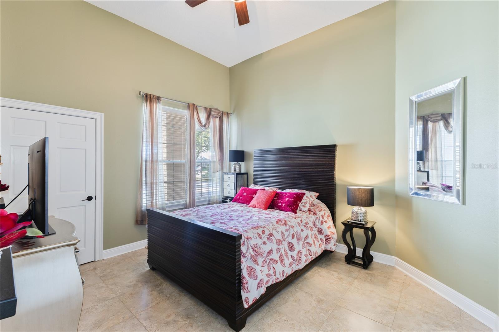 Image 15 of 35 For 758 Cricklewood Terrace