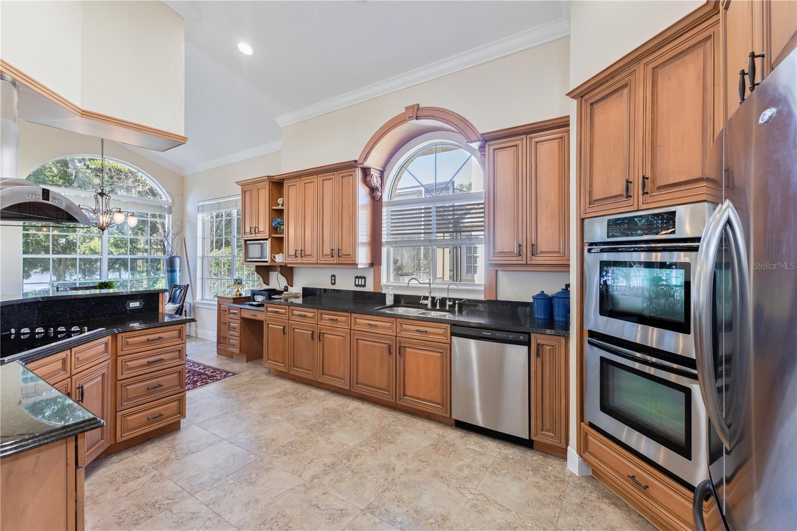 Image 5 of 35 For 758 Cricklewood Terrace