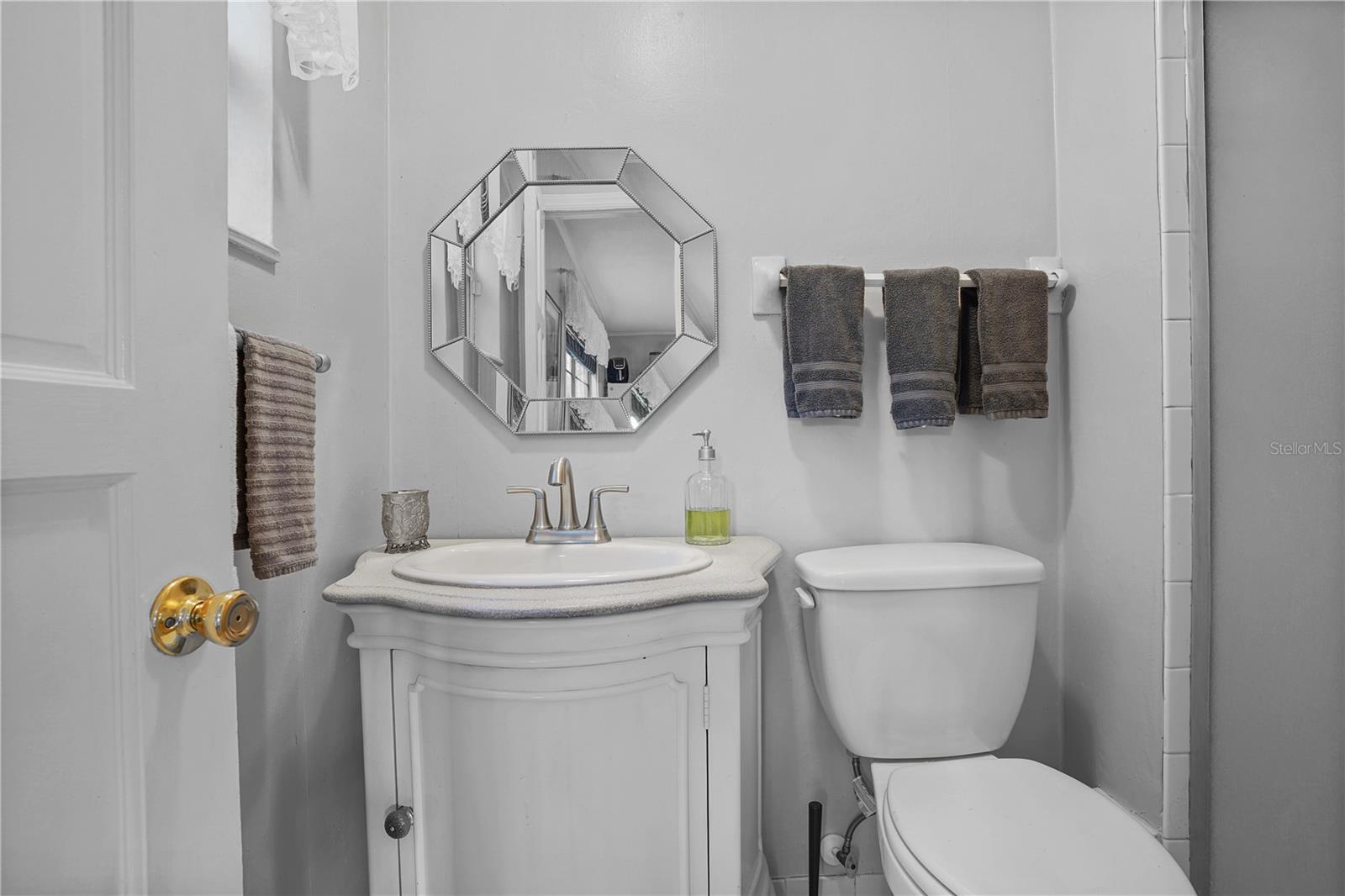 Image 36 of 51 For 430 Brassie Drive