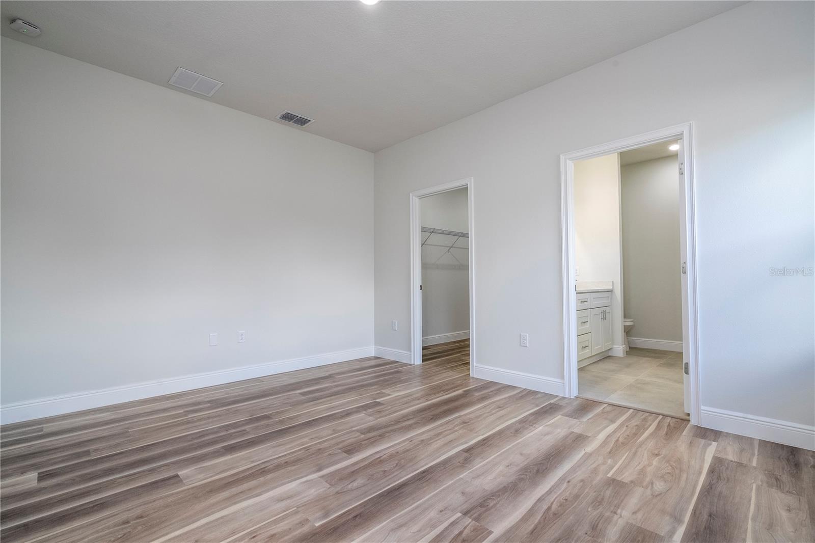 Image 14 of 89 For 3980 157th Place Road