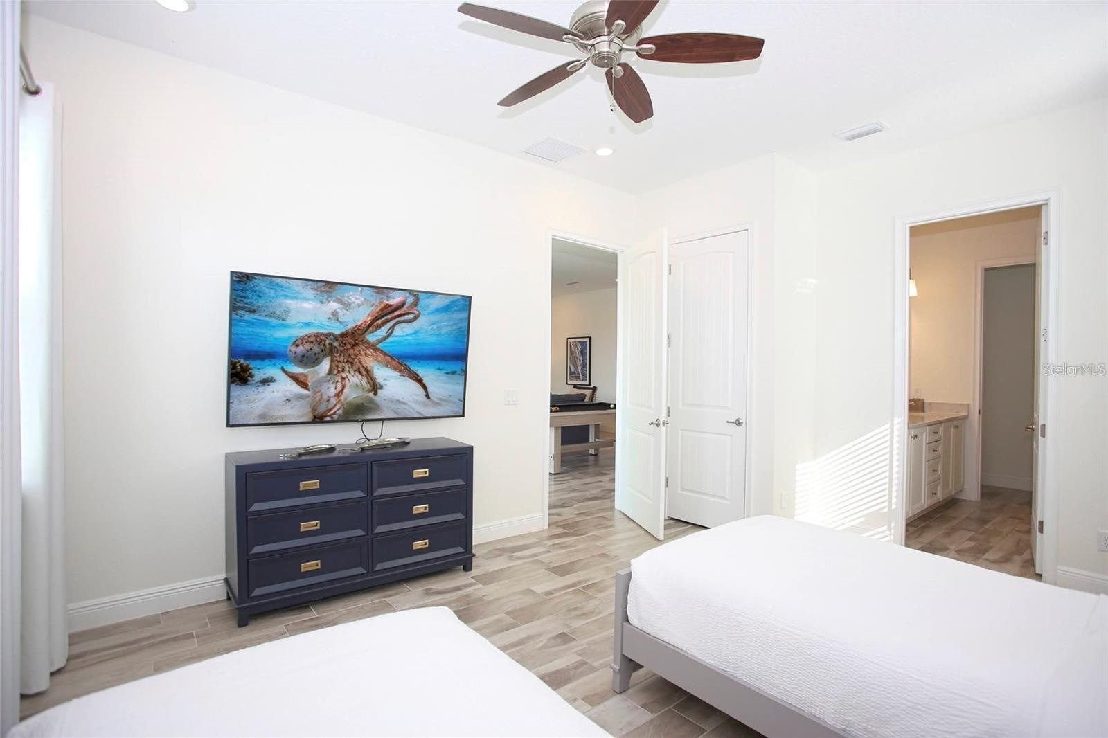 Image 10 of 28 For 8145 Surf Street