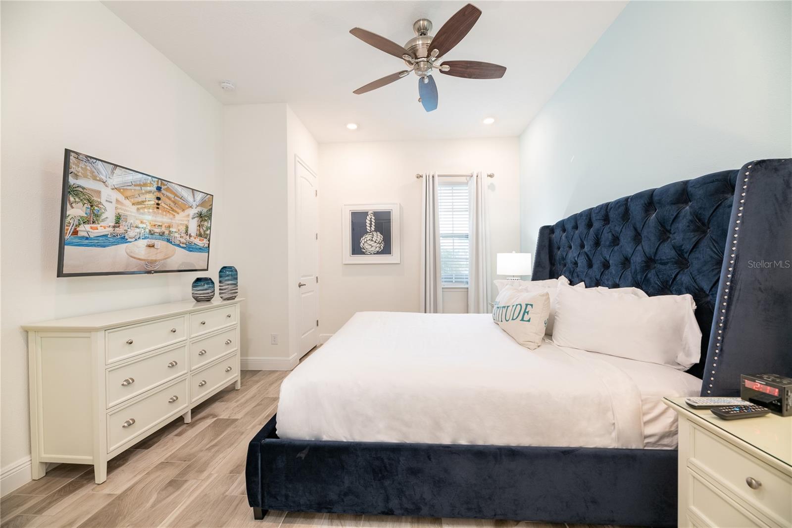 Image 19 of 28 For 8145 Surf Street