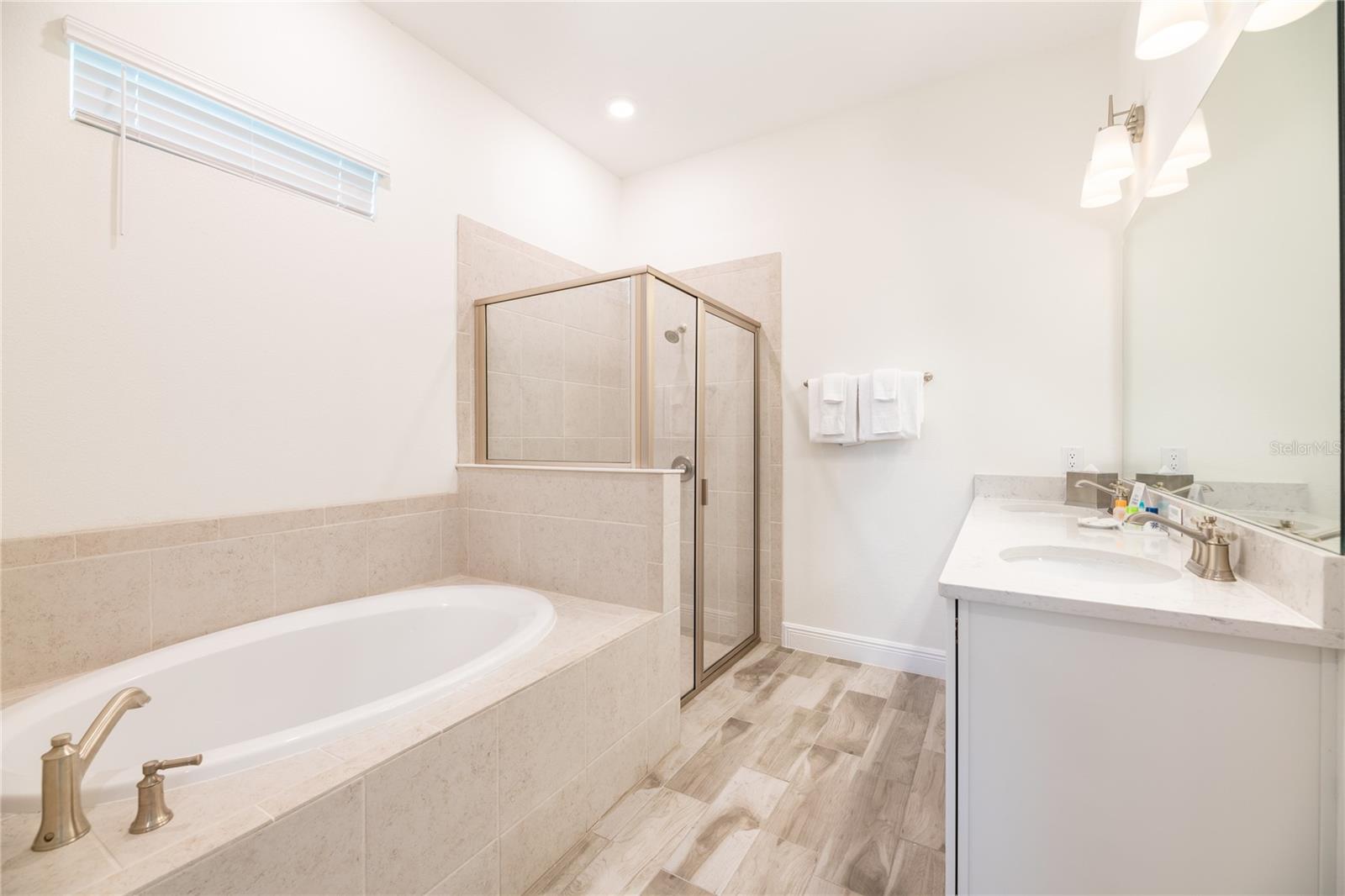 Image 21 of 28 For 8145 Surf Street