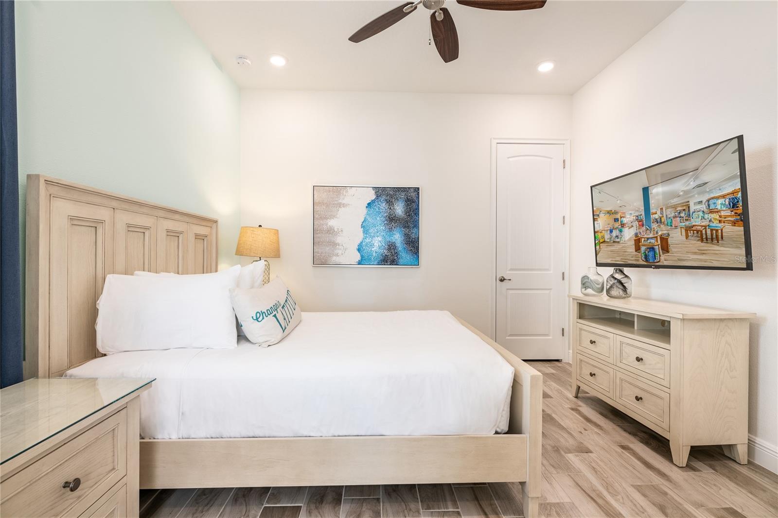 Image 22 of 28 For 8145 Surf Street