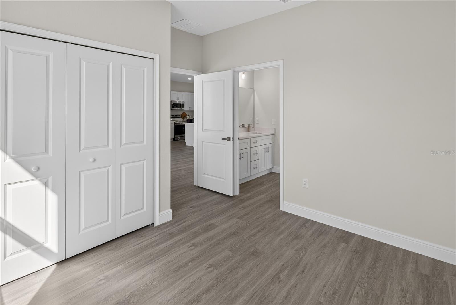 Image 3 of 30 For 14974 24th Circle