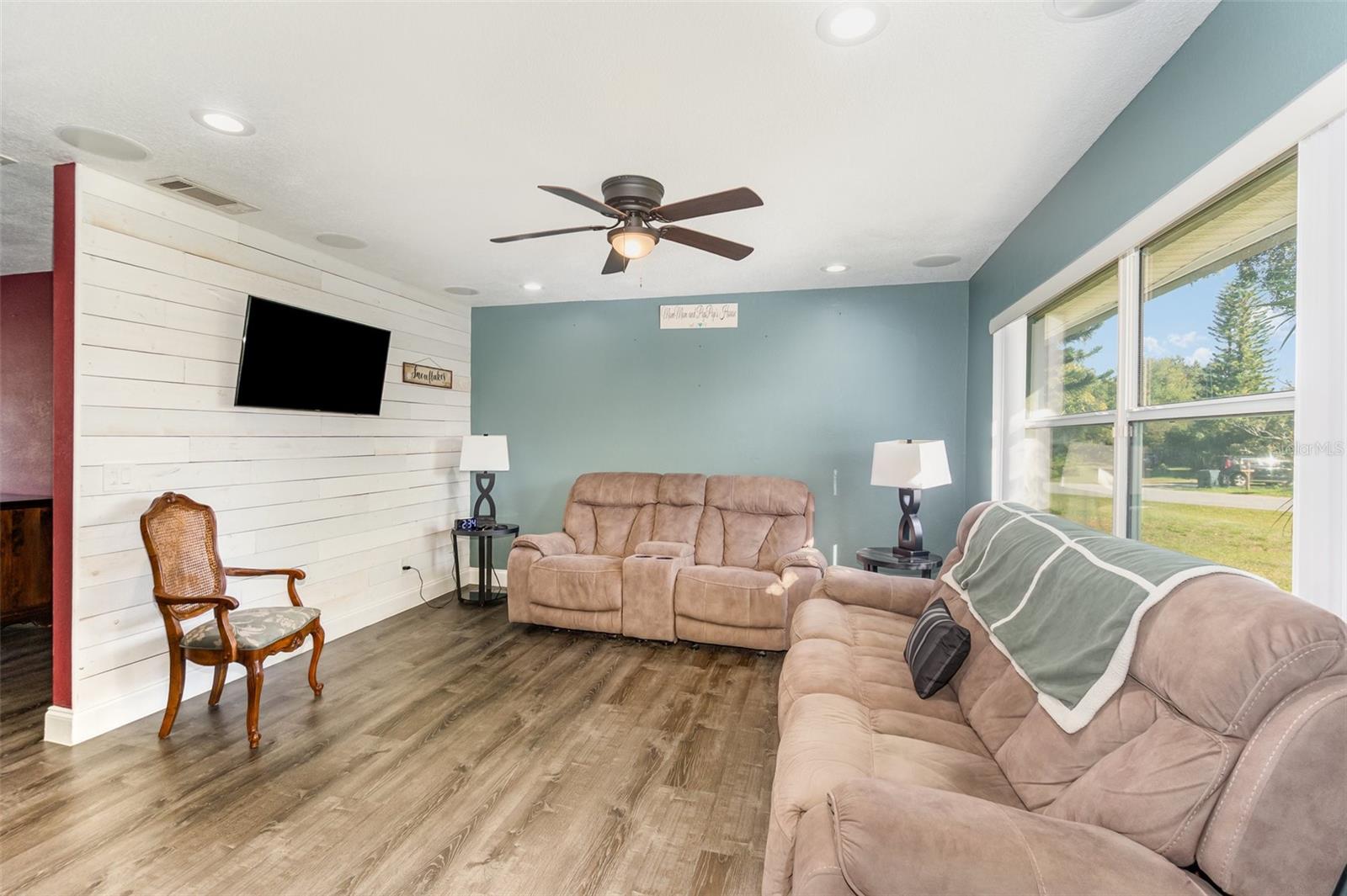 Image 5 of 29 For 3317 Walton Road