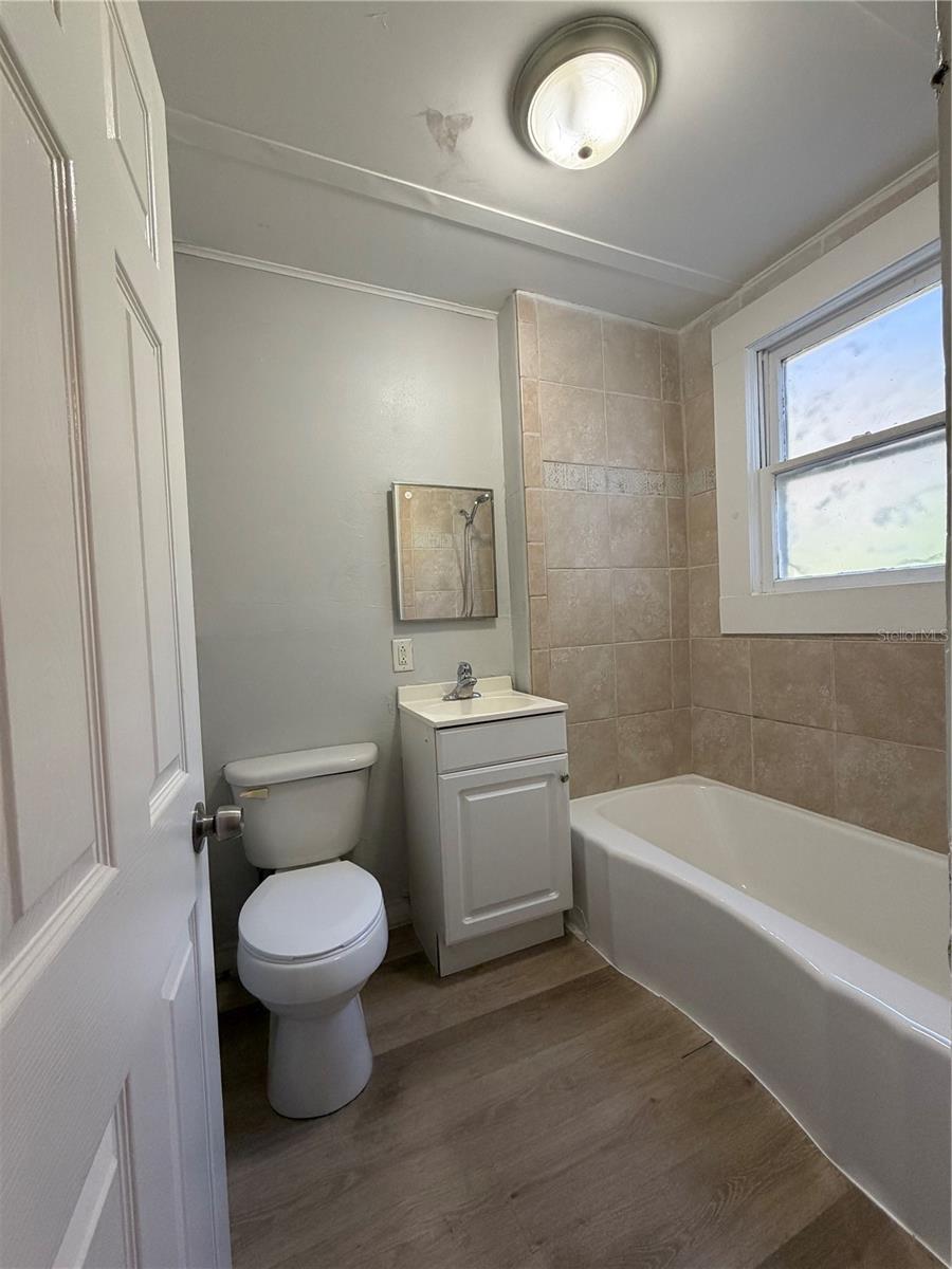 Image 8 of 9 For 324 Osceola Street