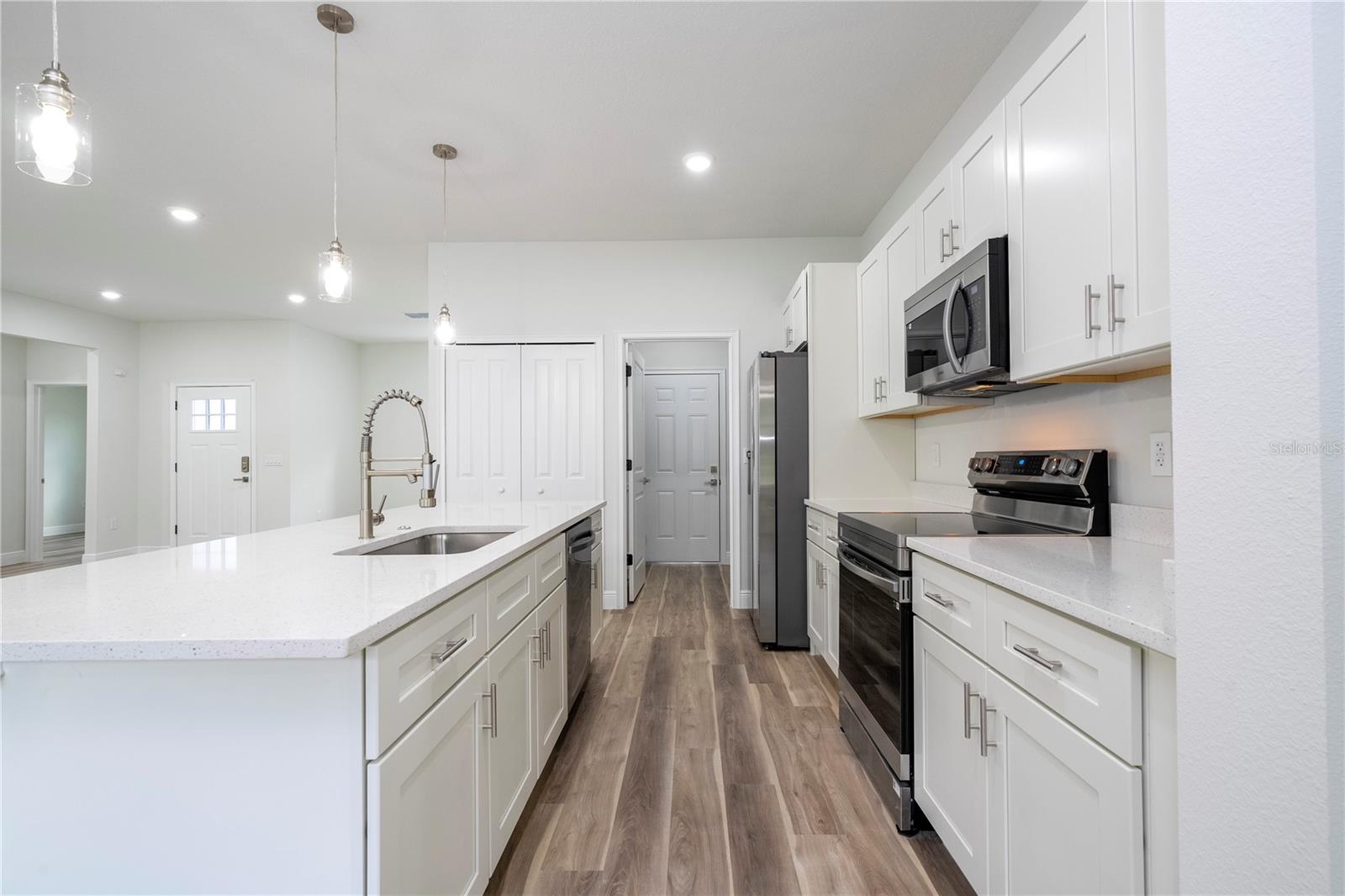 Image 18 of 88 For 3998 157th Place Rd Street