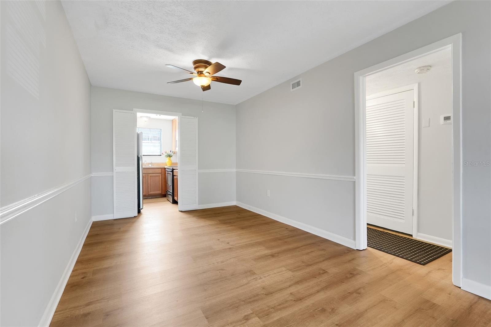 Image 12 of 43 For 4312 Lake Underhill Road 19