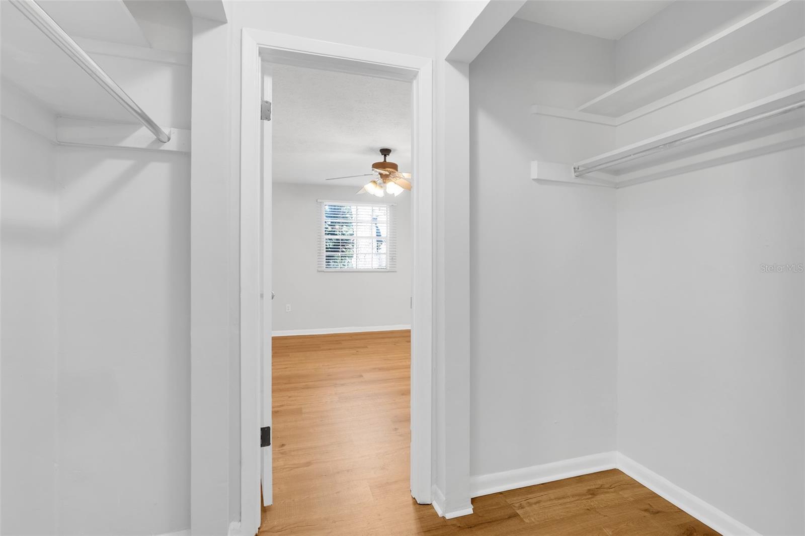 Image 19 of 43 For 4312 Lake Underhill Road 19