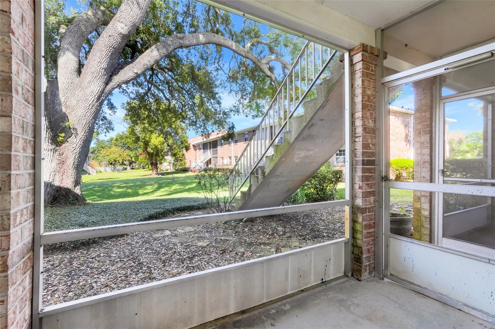 Image 20 of 43 For 4312 Lake Underhill Road 19