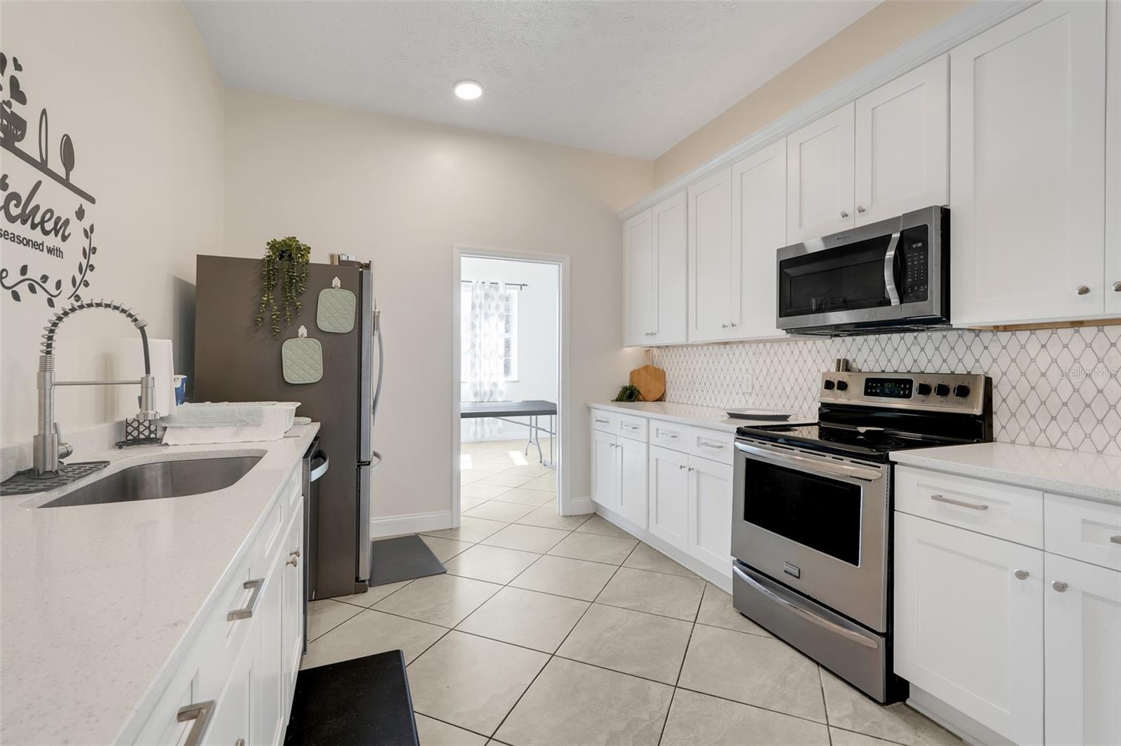 Image 31 of 43 For 4312 Lake Underhill Road 19