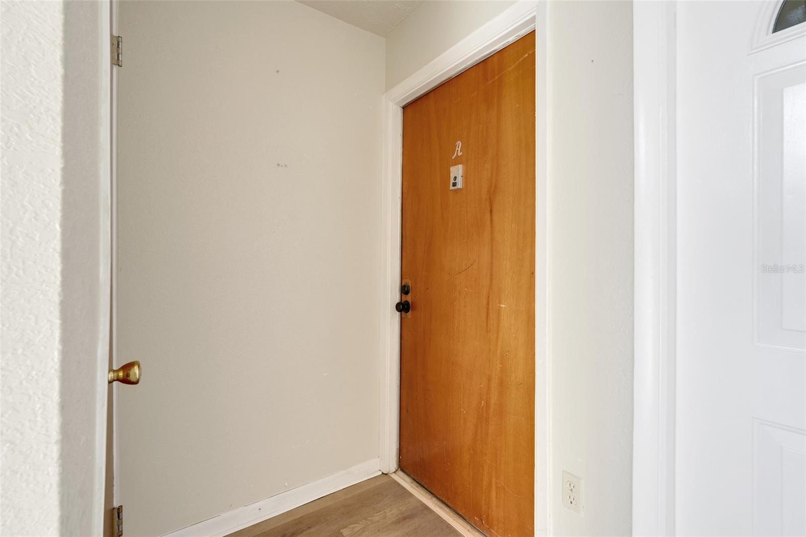 Image 4 of 43 For 4312 Lake Underhill Road 19