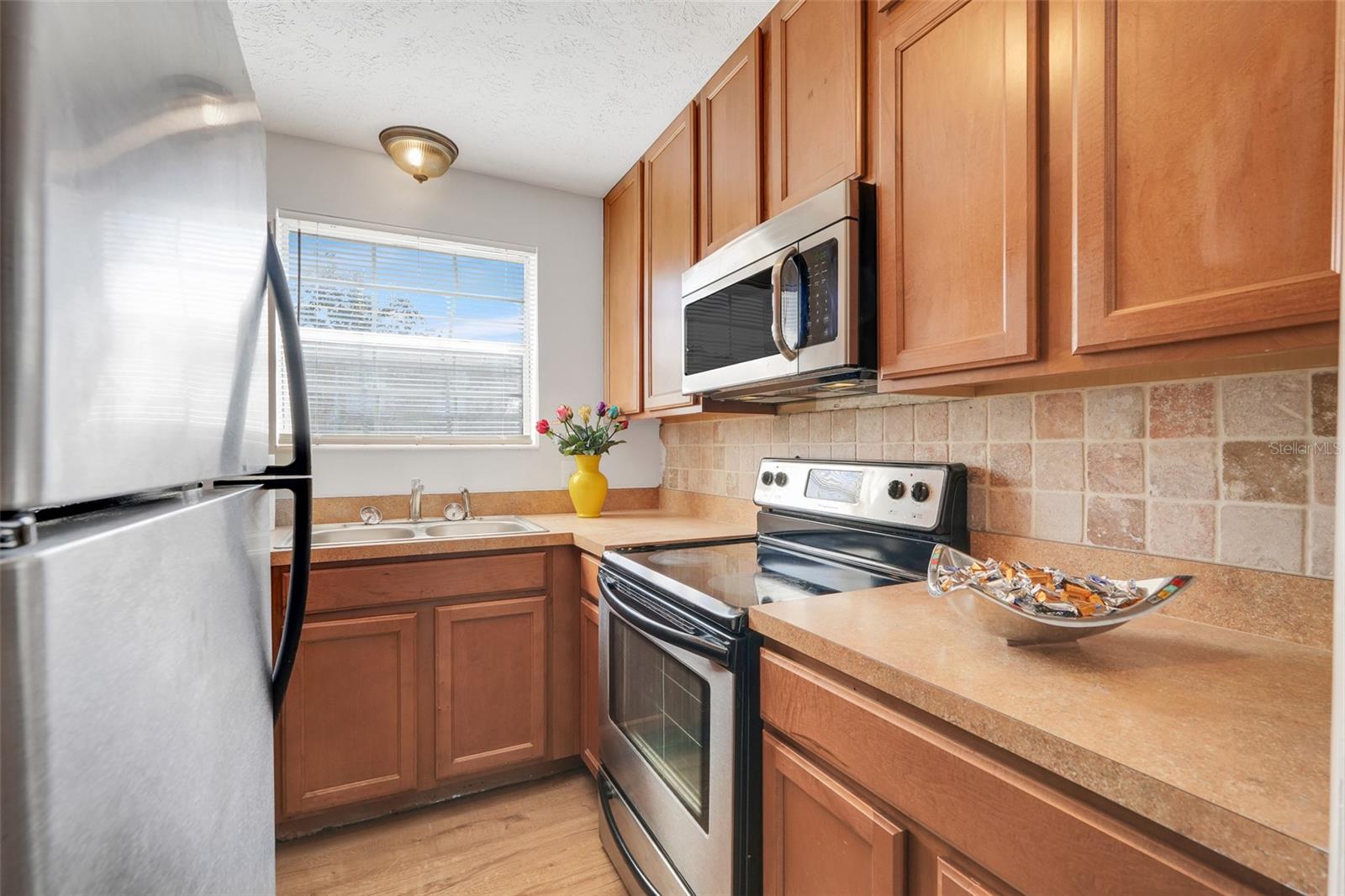 Image 5 of 43 For 4312 Lake Underhill Road 19