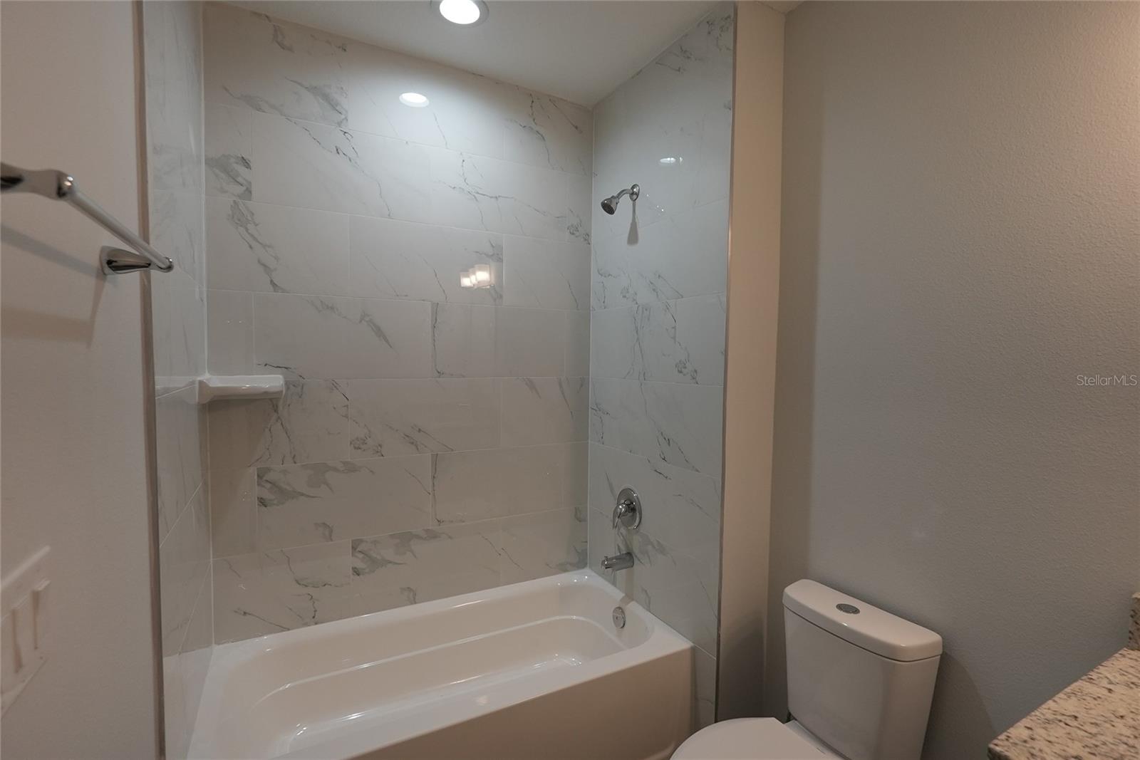 Image 18 of 21 For 17196 Bonnie Avenue