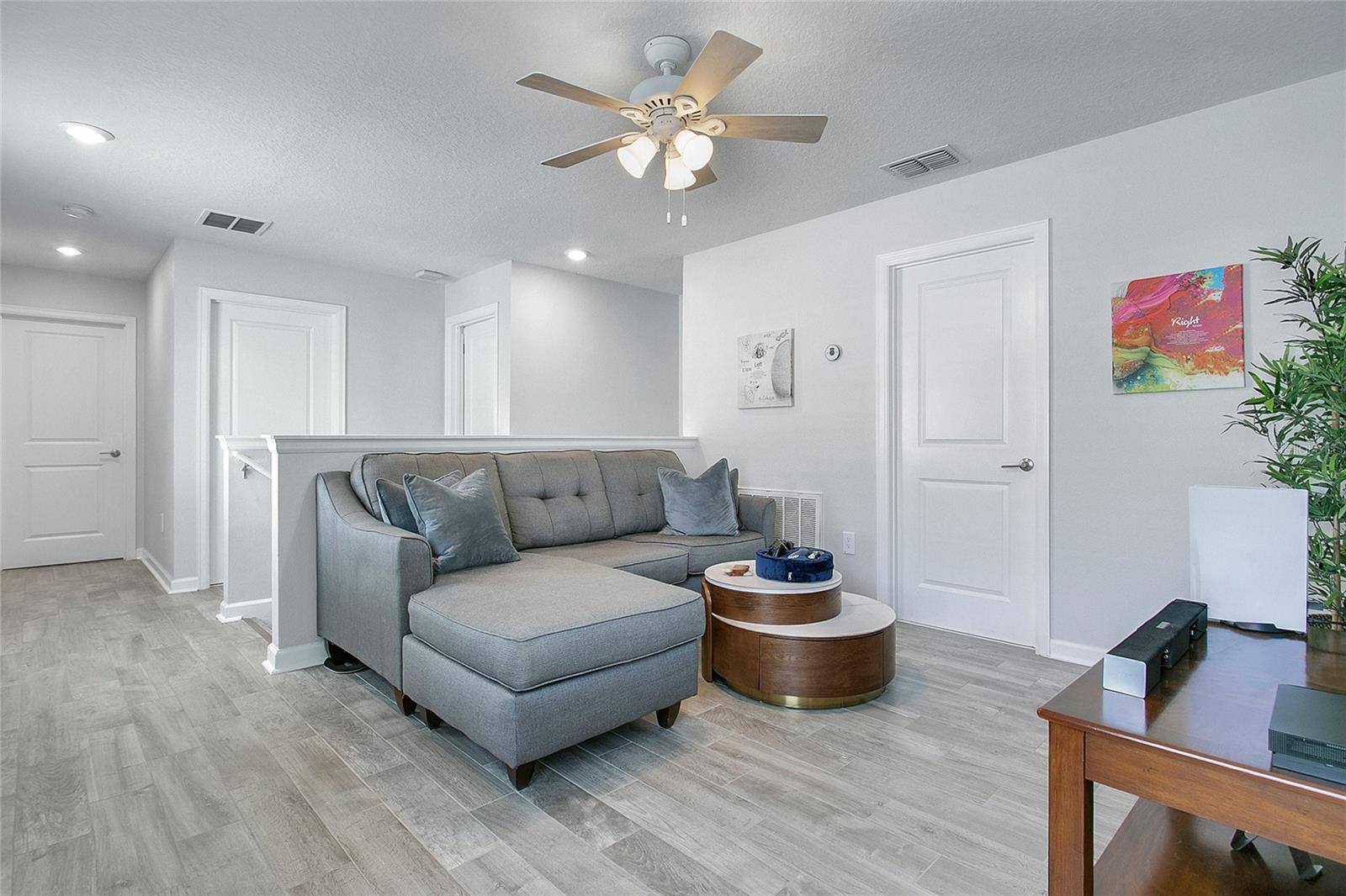 Image 15 of 37 For 11879 Fiction Avenue