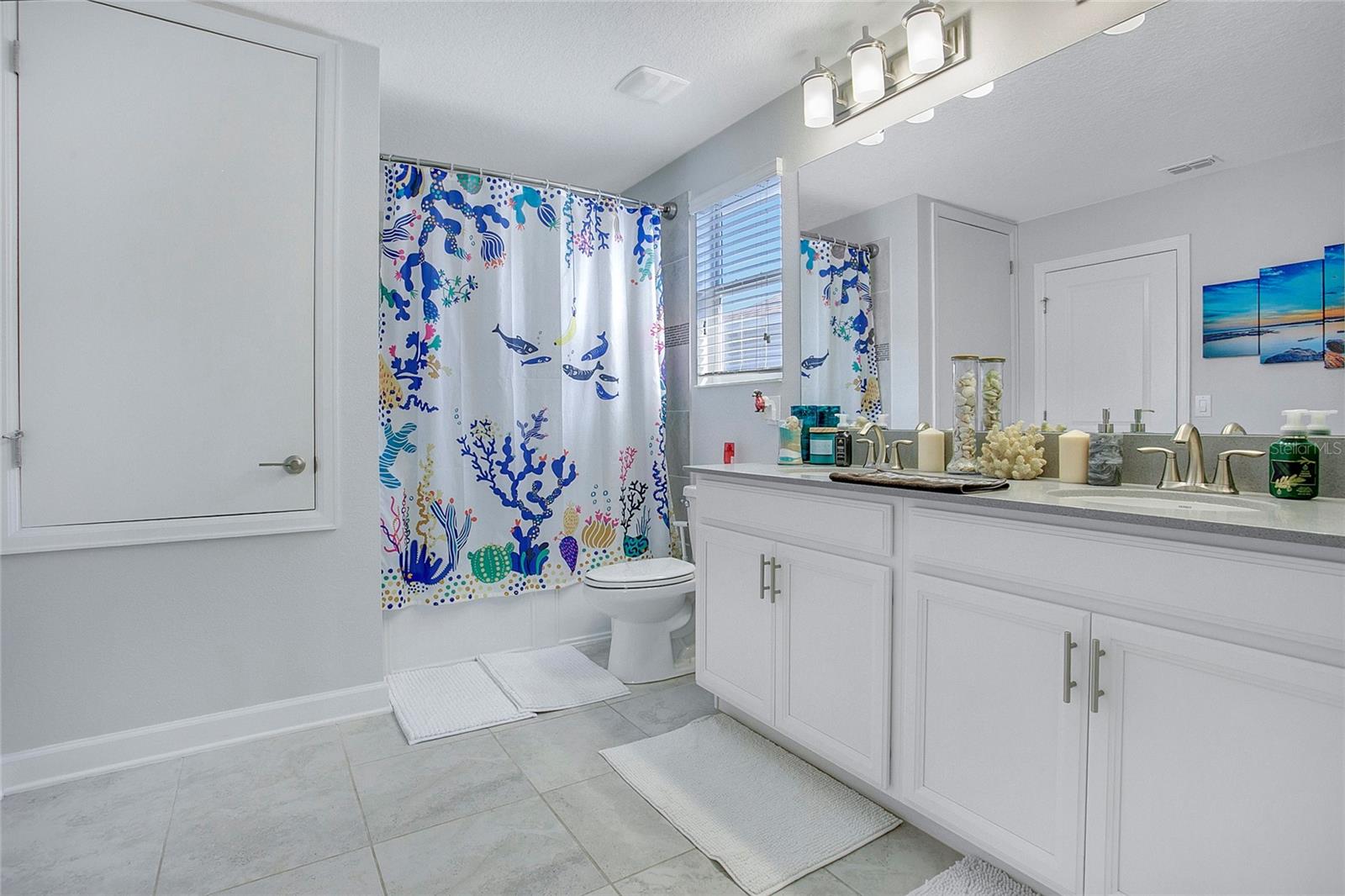 Image 18 of 37 For 11879 Fiction Avenue