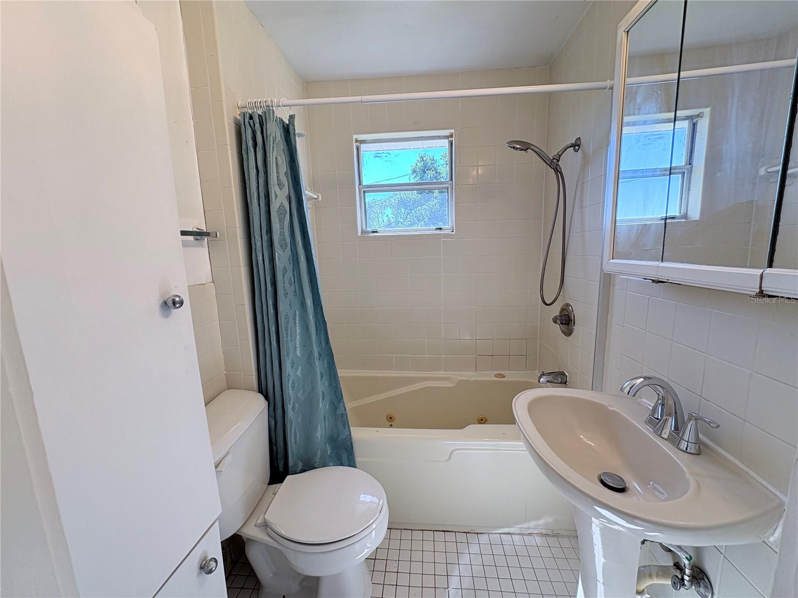 Image 9 of 17 For 2320 Crest Drive