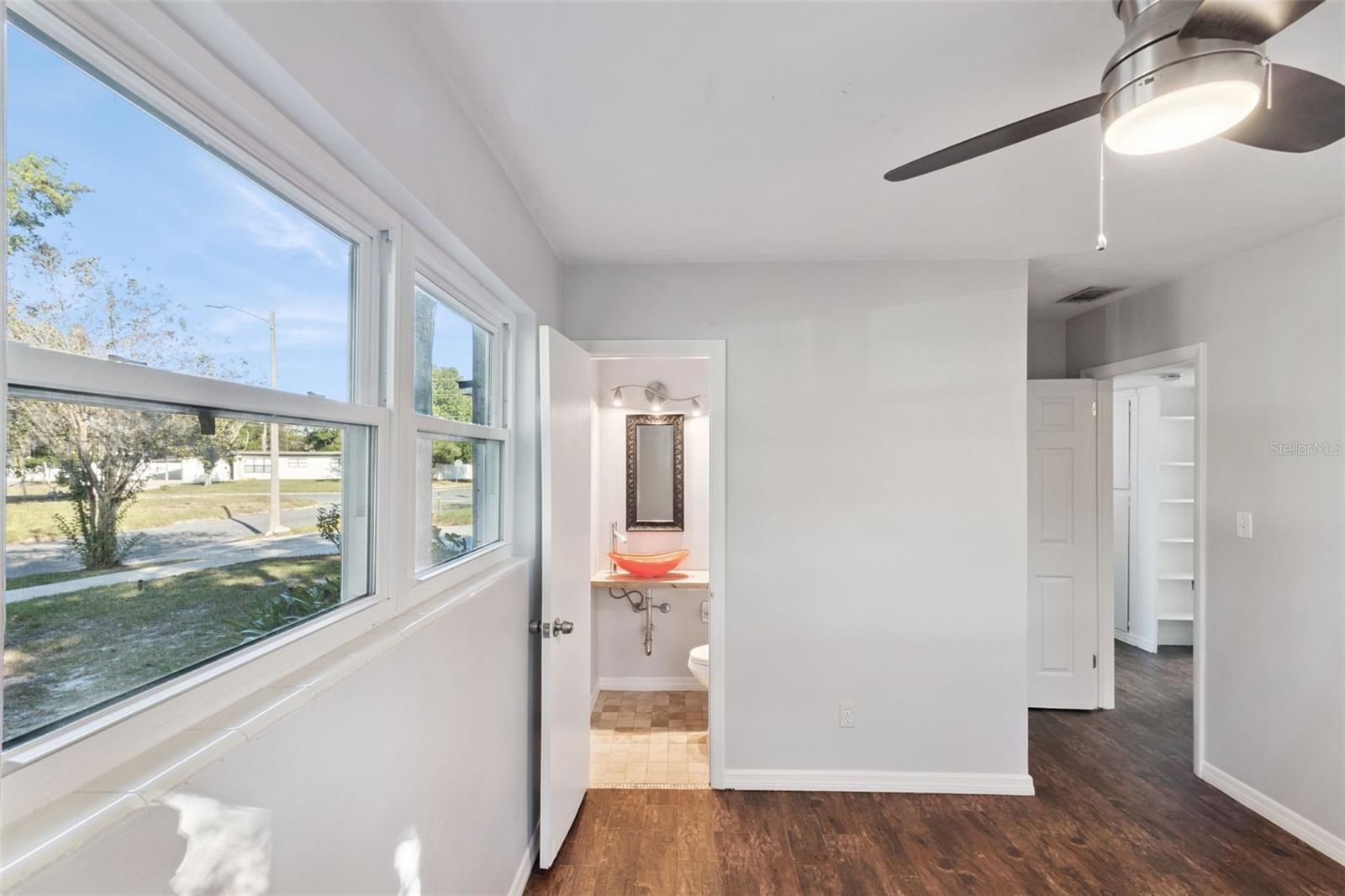 Image 24 of 39 For 6322 Appian Way