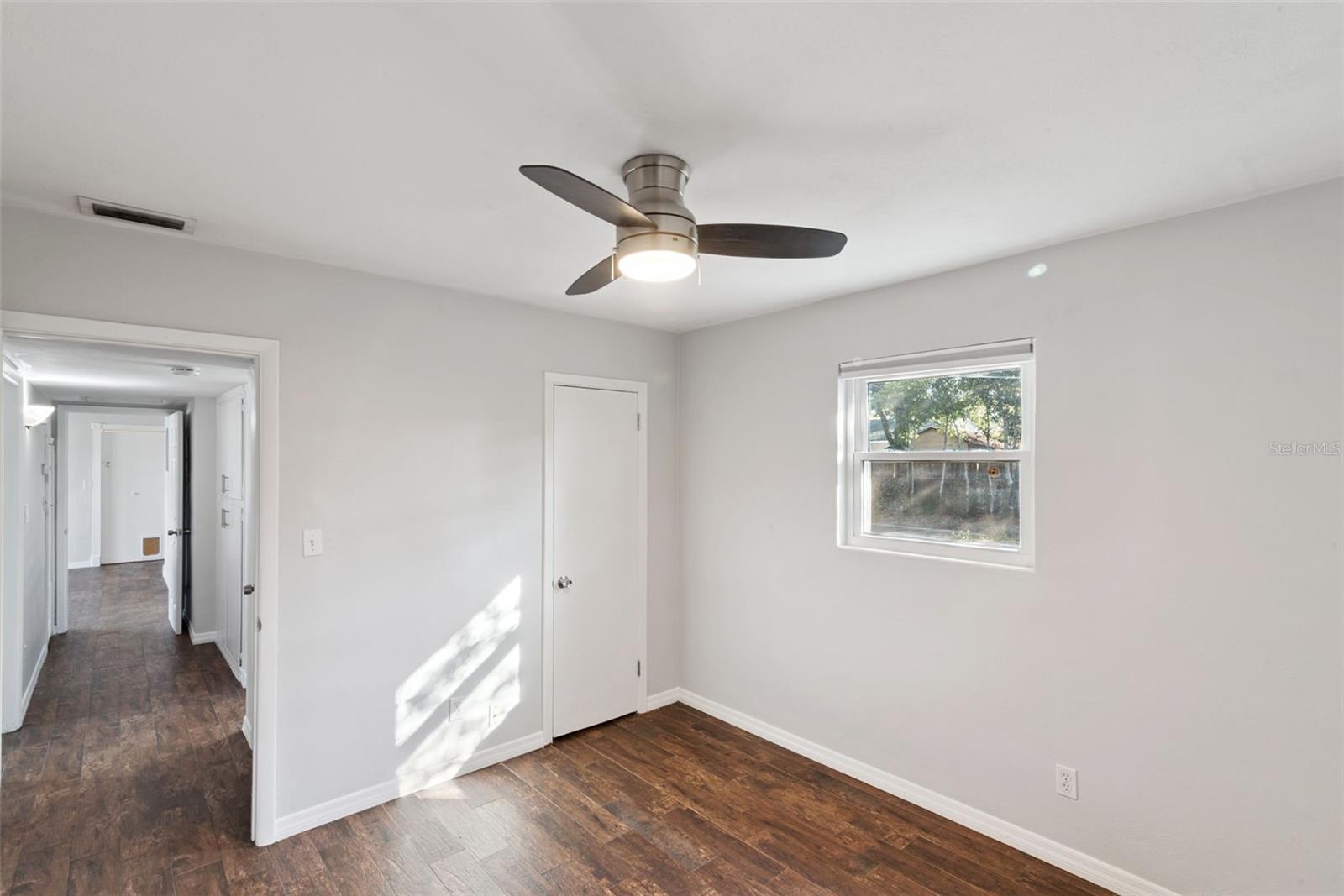 Image 26 of 39 For 6322 Appian Way