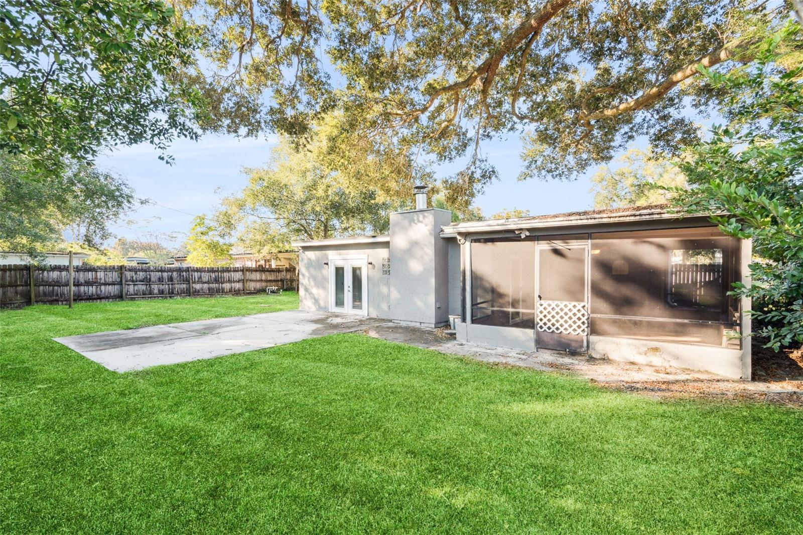 Image 35 of 39 For 6322 Appian Way