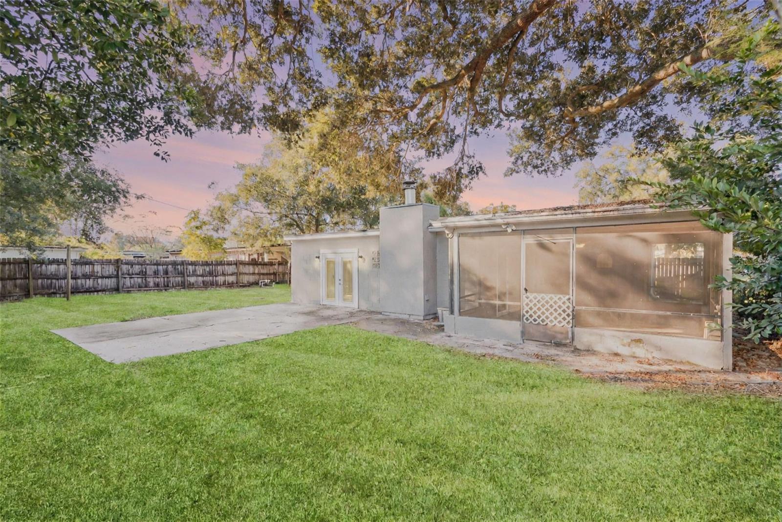 Image 36 of 39 For 6322 Appian Way