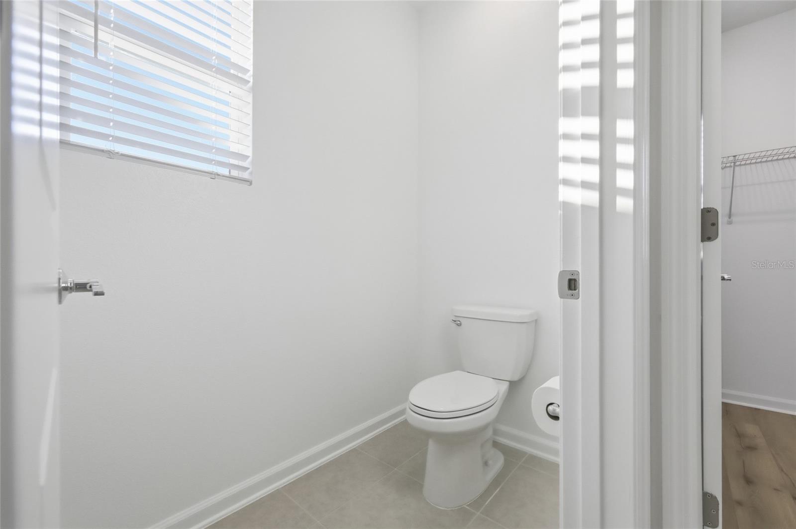 Image 33 of 62 For 694 Peroni Avenue