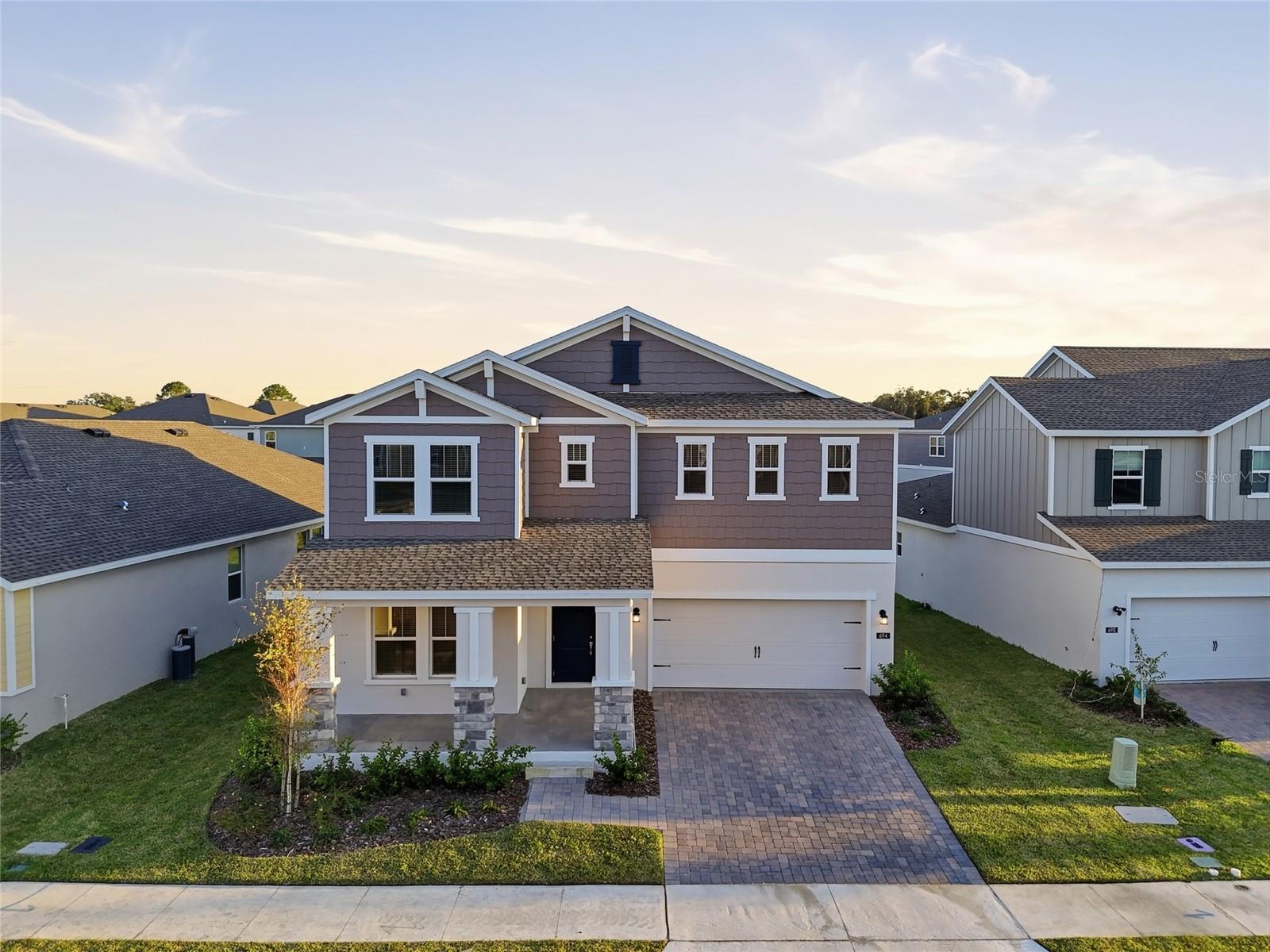 Image 46 of 62 For 694 Peroni Avenue