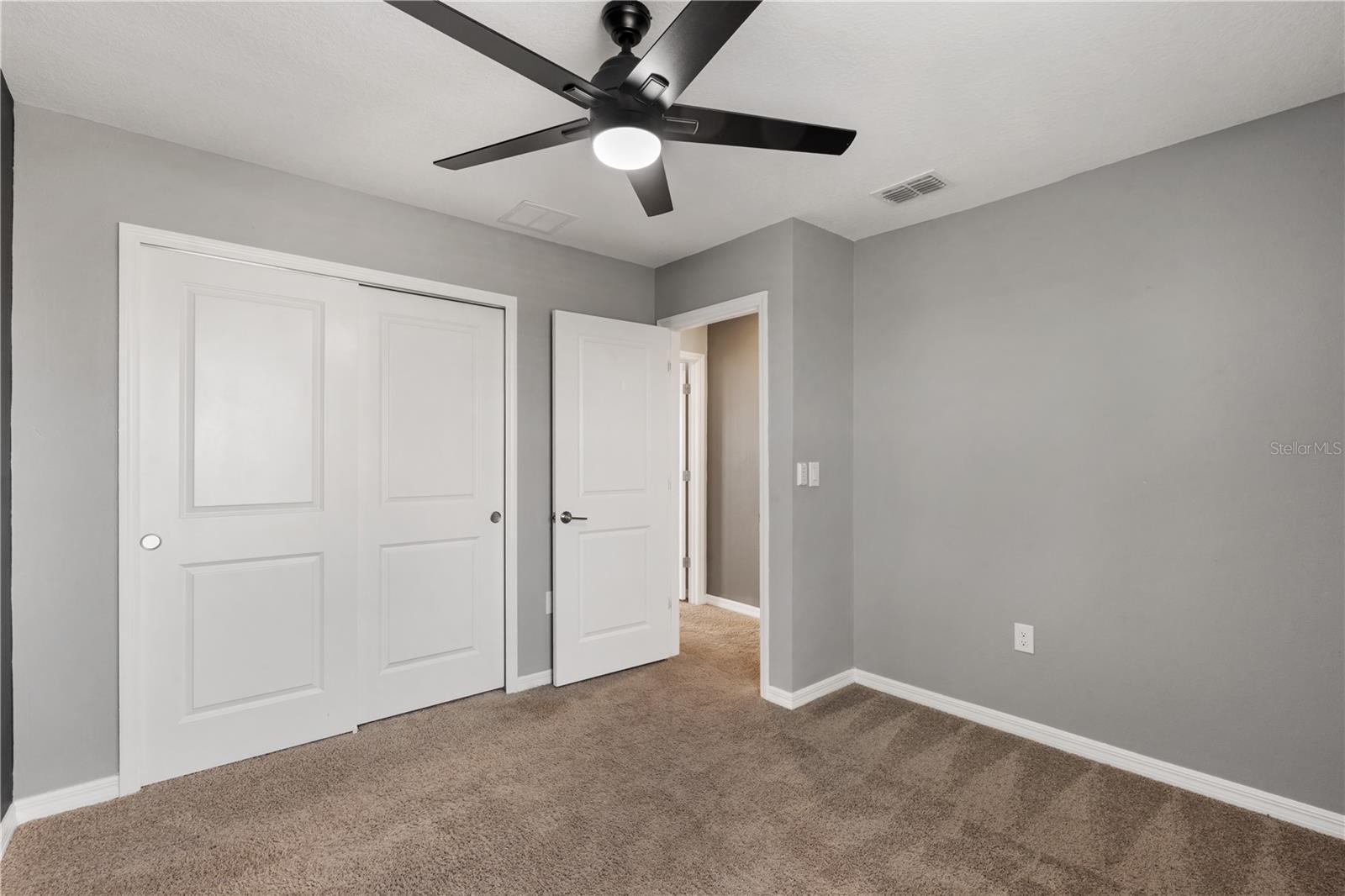 Image 16 of 21 For 1139 Calico Pointe Circle