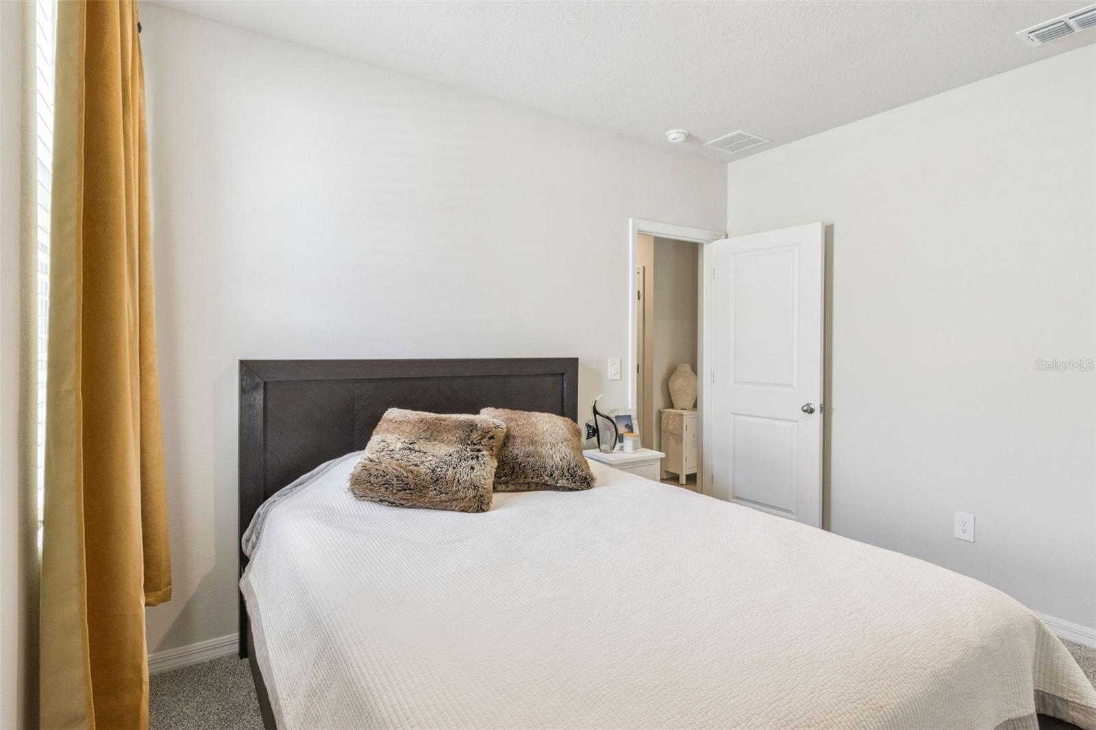 Image 19 of 30 For 7247 Boggy Creek Place