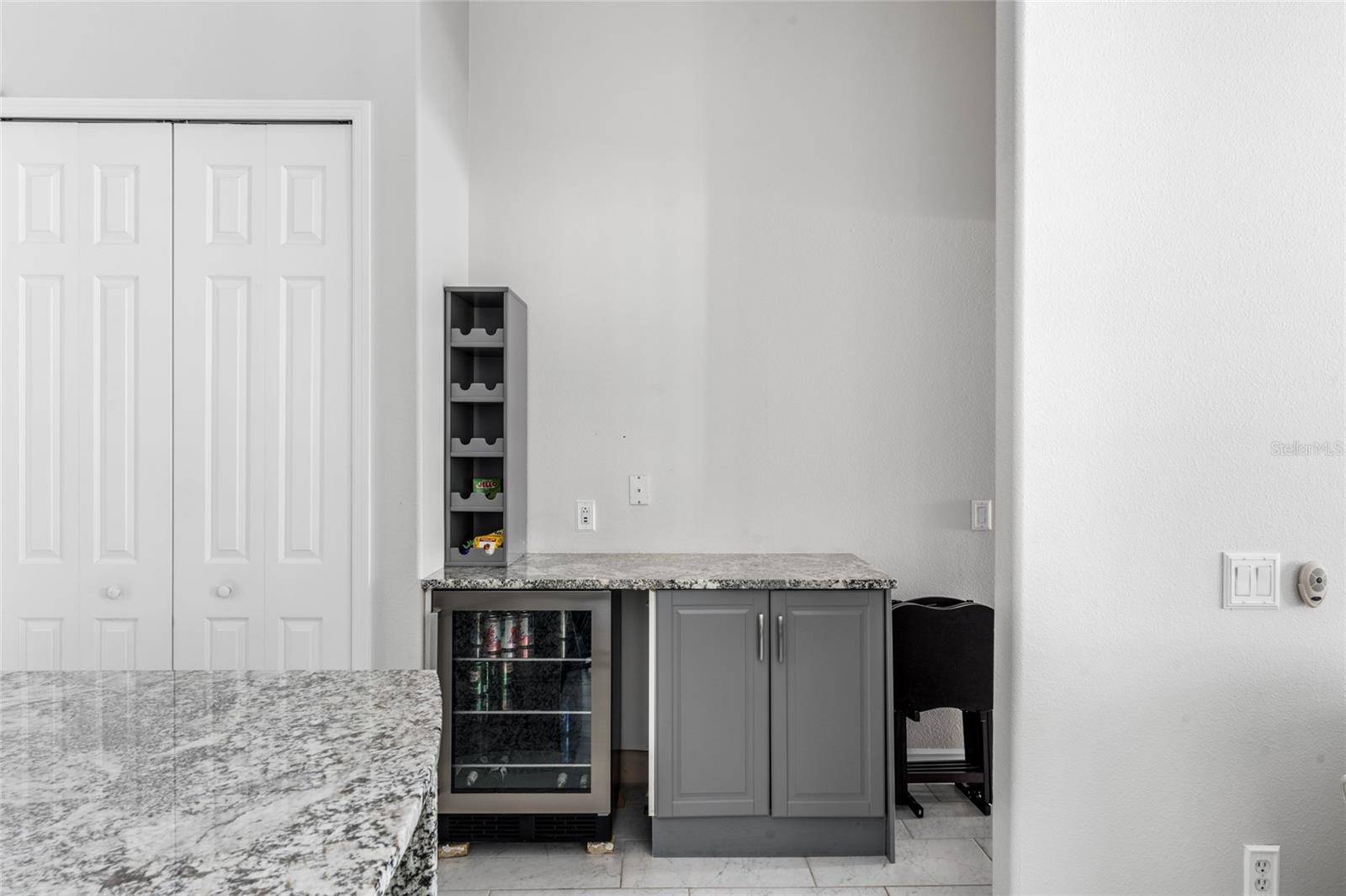 Image 21 of 59 For 1761 Windward Oaks Court