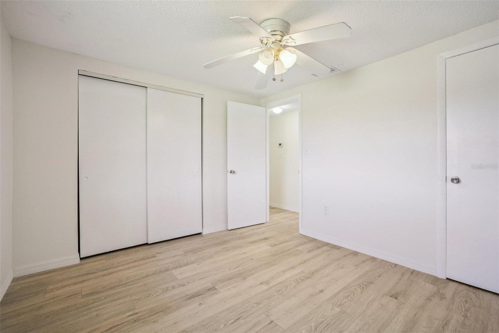 Image 15 of 25 For 20168 Edgewater Drive