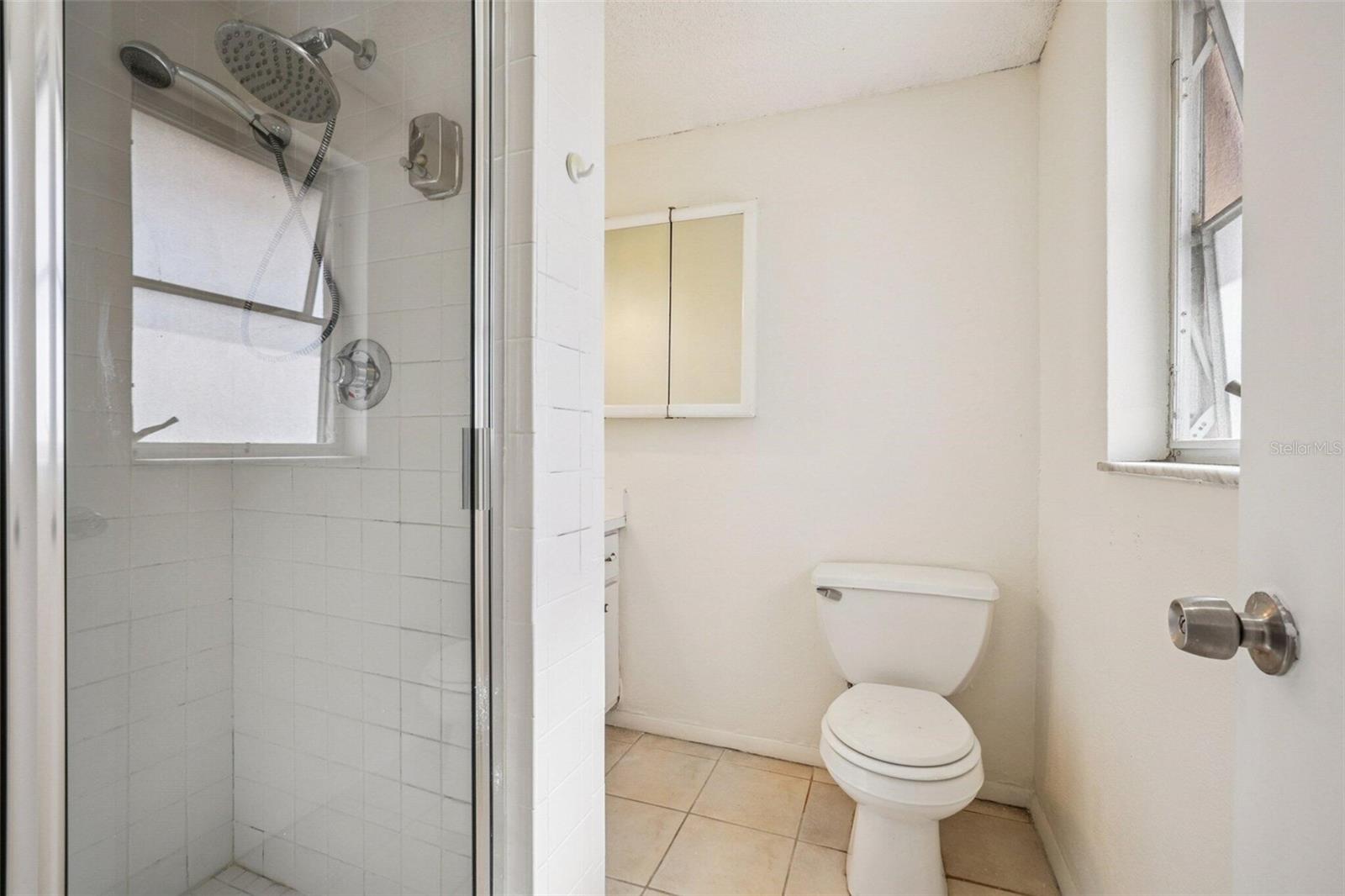 Image 18 of 25 For 20168 Edgewater Drive