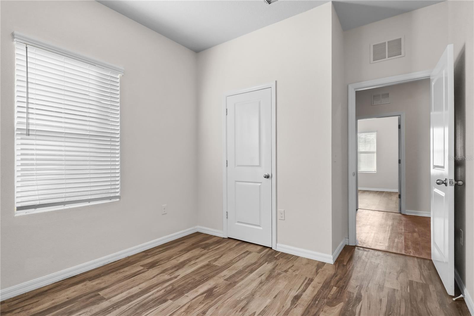 Image 27 of 38 For 3009 Neverland Drive