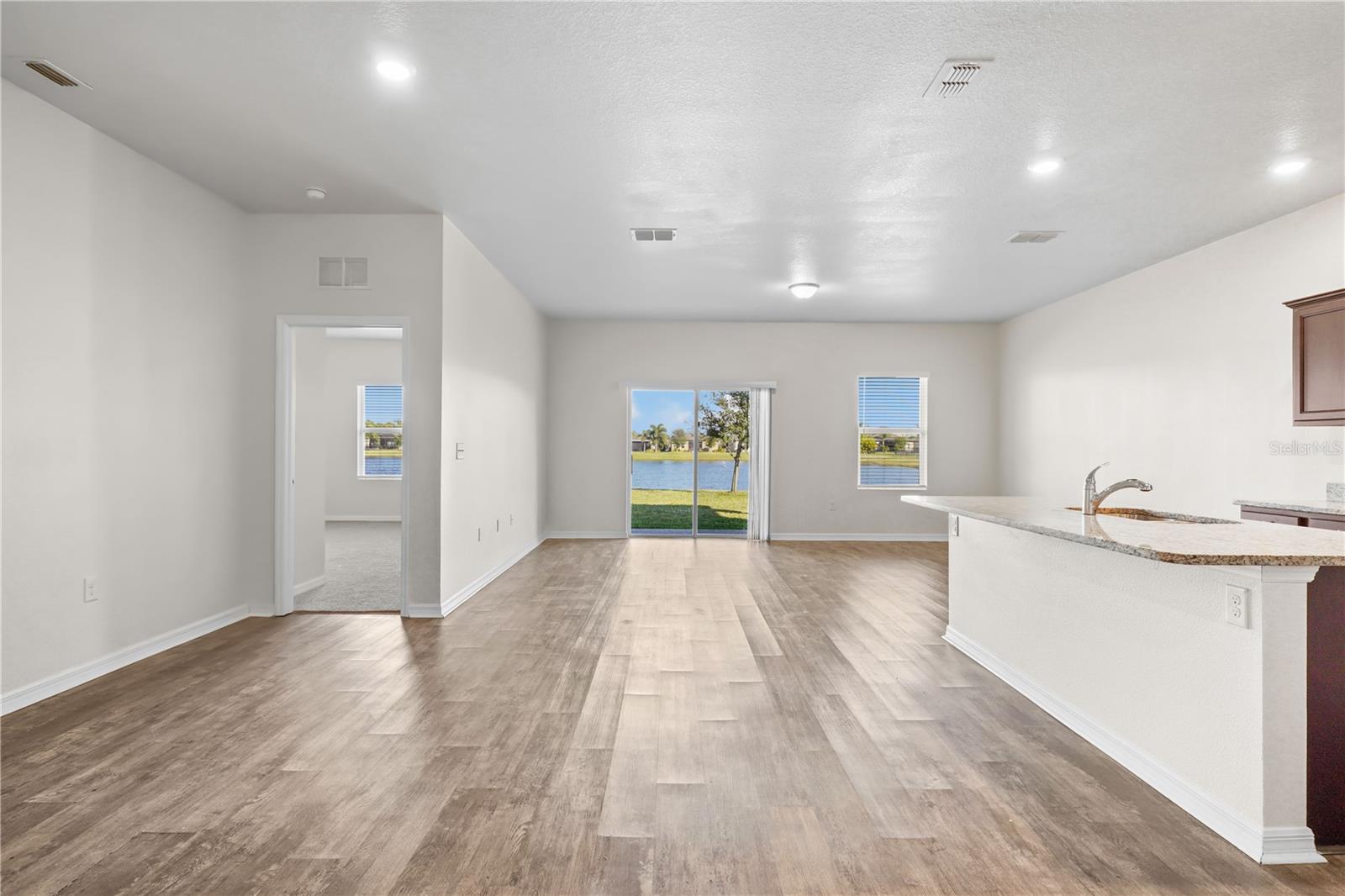 Image 7 of 38 For 3009 Neverland Drive