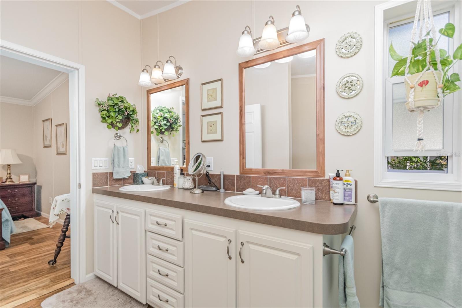 Image 24 of 33 For 1729 Stacey Drive