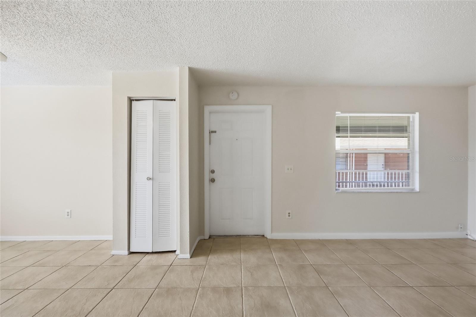 Image 21 of 45 For 705 Michigan Court 1-4