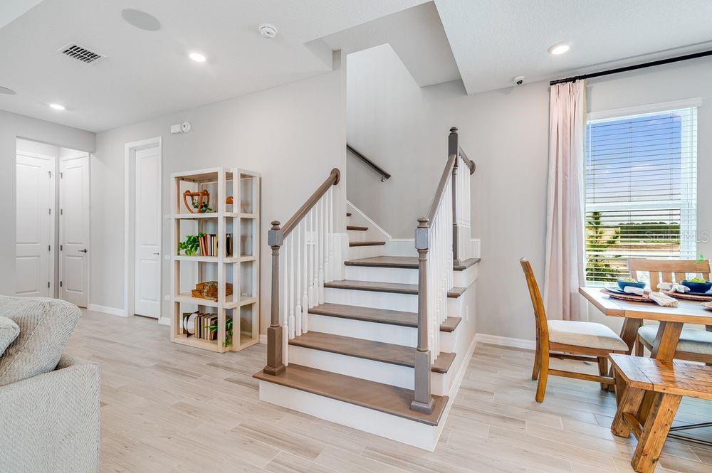 Image 31 of 59 For 5157 Firestone Alley