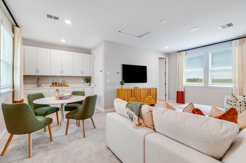 Image 5 of 59 For 5157 Firestone Alley