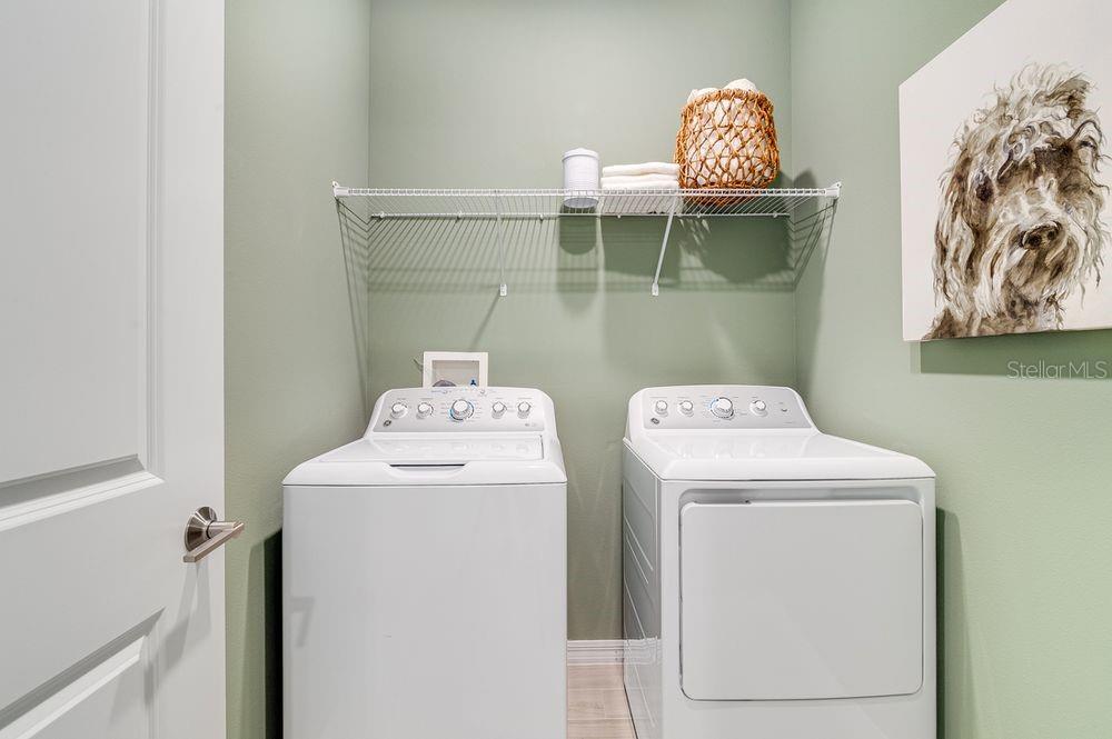 Image 6 of 59 For 5157 Firestone Alley