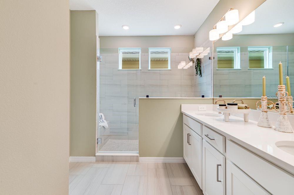 Image 8 of 59 For 5157 Firestone Alley